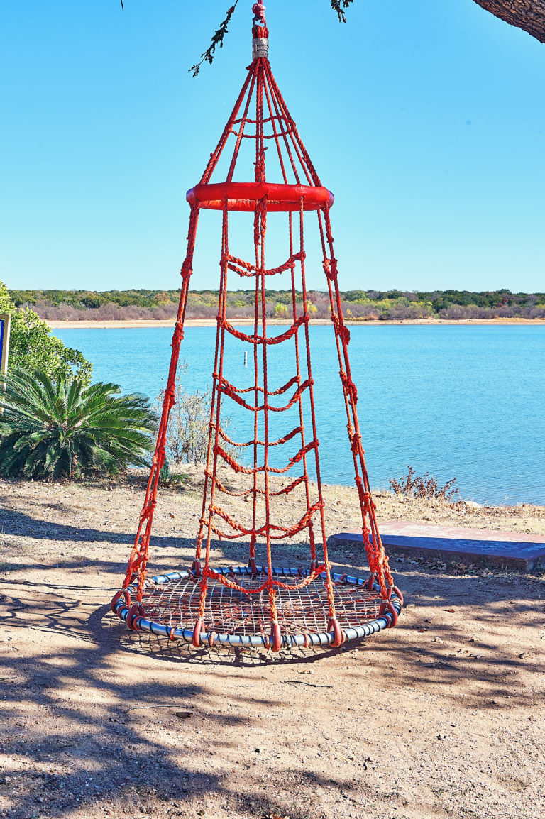 Beachcomber Waterfront Swing Image 2